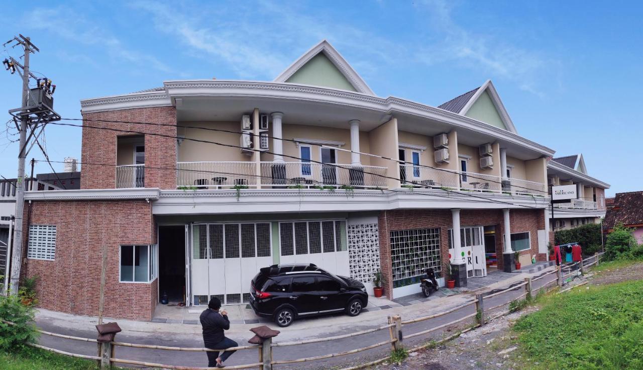 Hotel Americano Syariah Yogyakarta